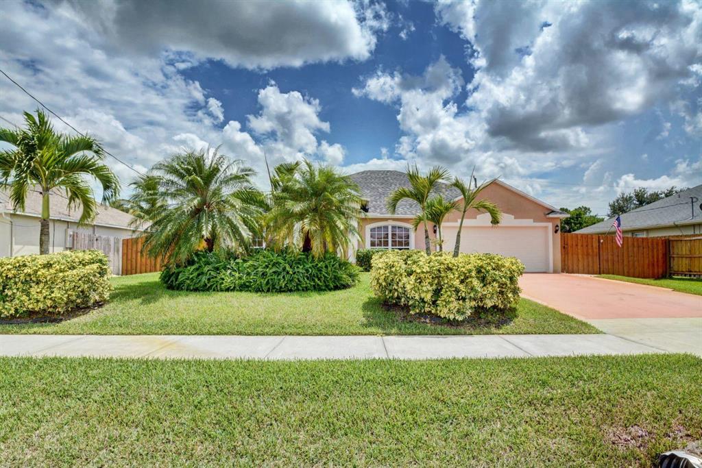 PORT ST LUCIE SECTION 33 - Residential