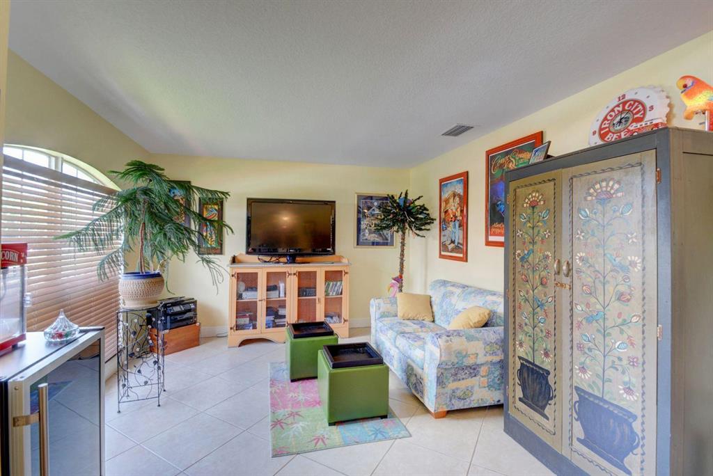 PORT ST LUCIE SECTION 33 - Residential