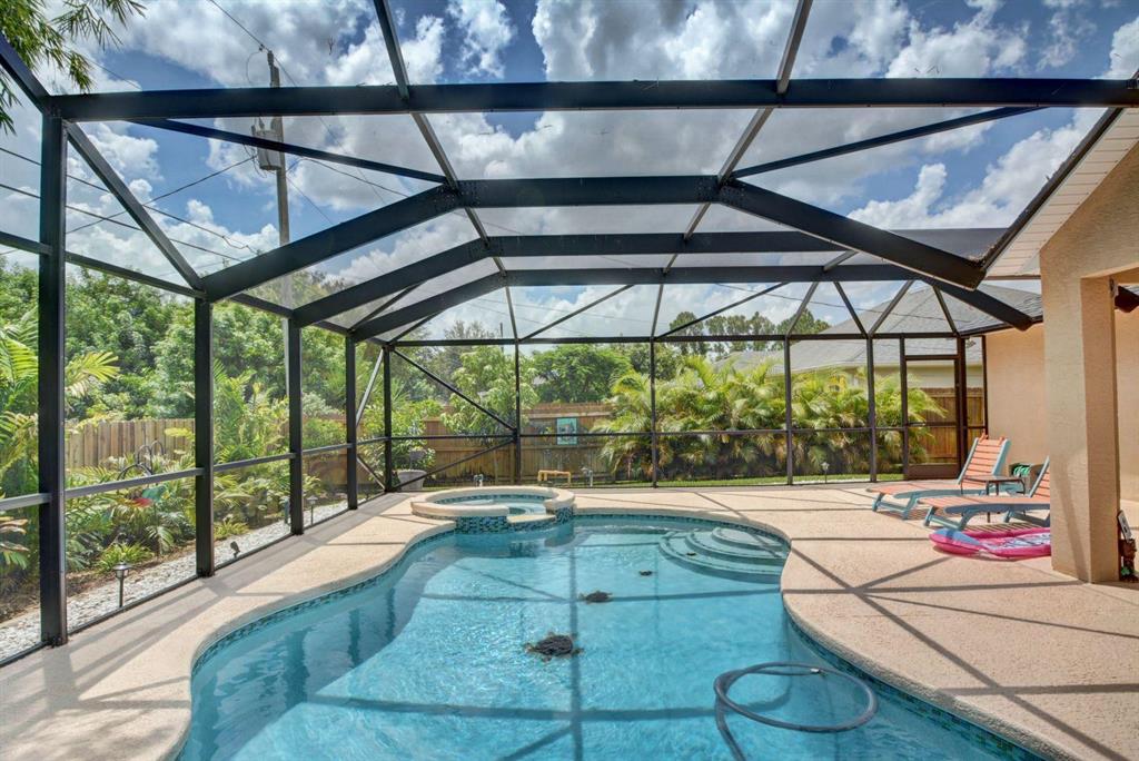 PORT ST LUCIE SECTION 33 - Residential