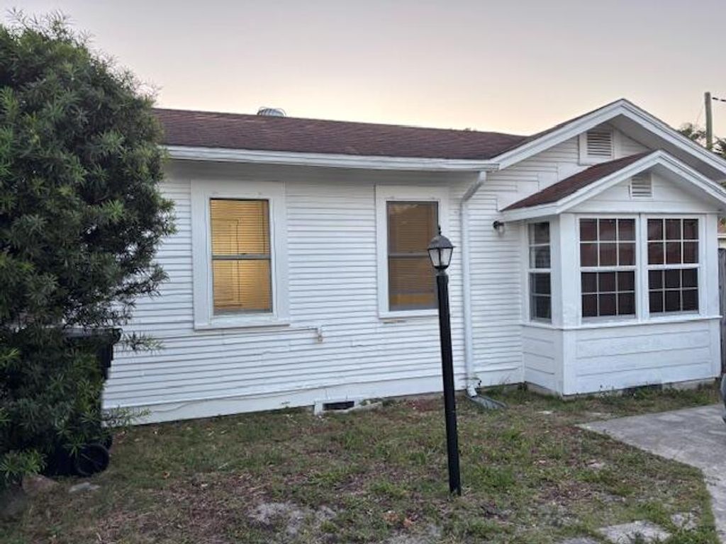 Photo of 507 S D Street #Building 2, Lake Worth Beach, FL 33460 (MLS # B26022421)