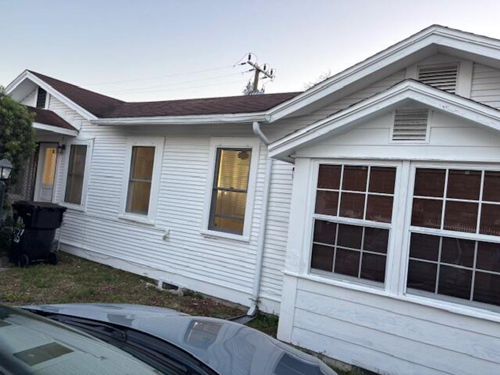 Photo of 507 S D Street #Building 2, Lake Worth Beach, FL 33460 (MLS # B26022421)
