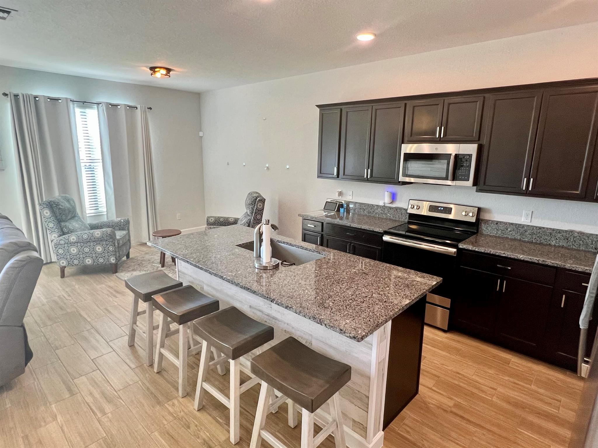 VERONA TRACE SUB & THE VI - Residential