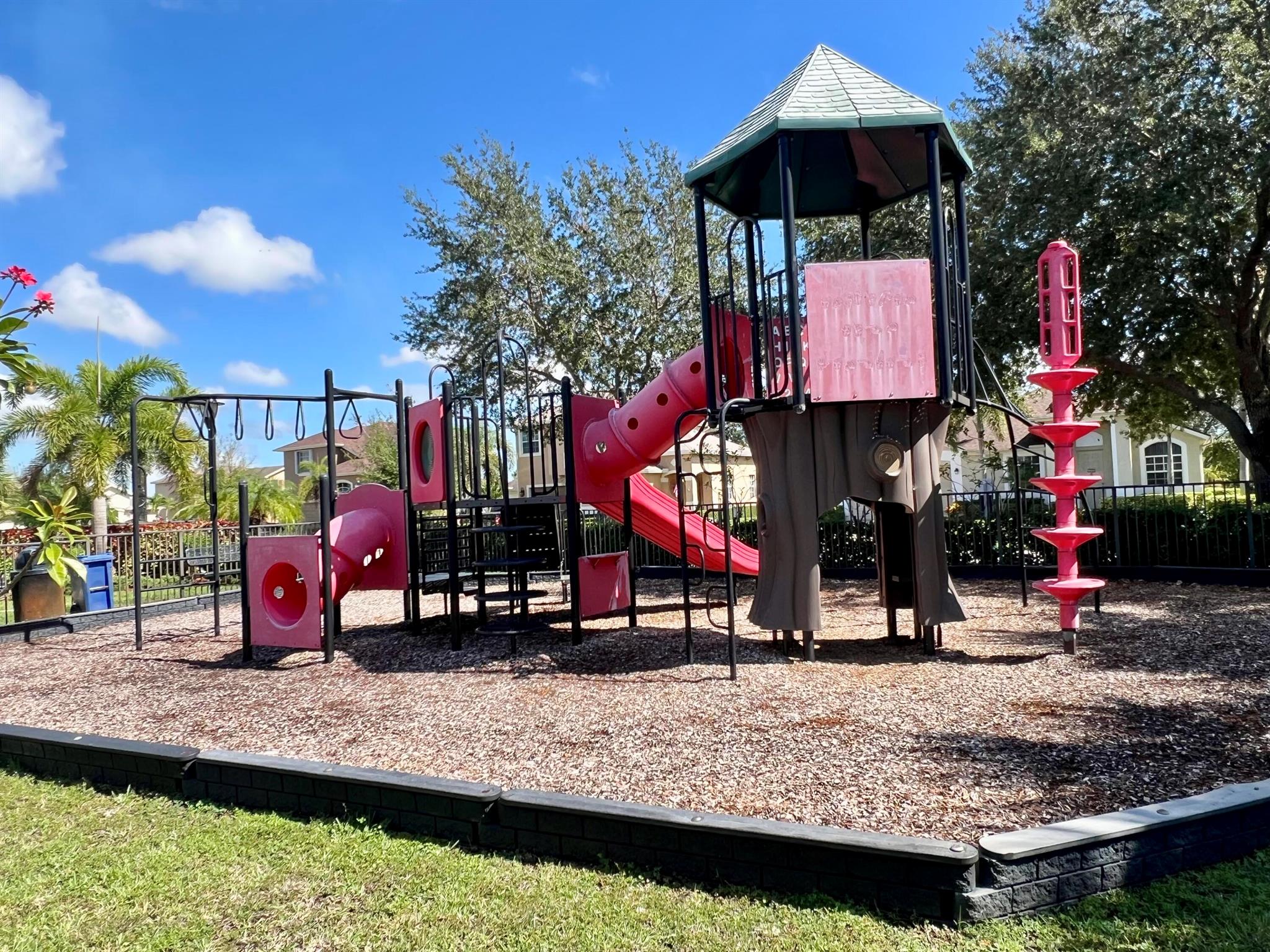 VERONA TRACE SUB & THE VI - Residential