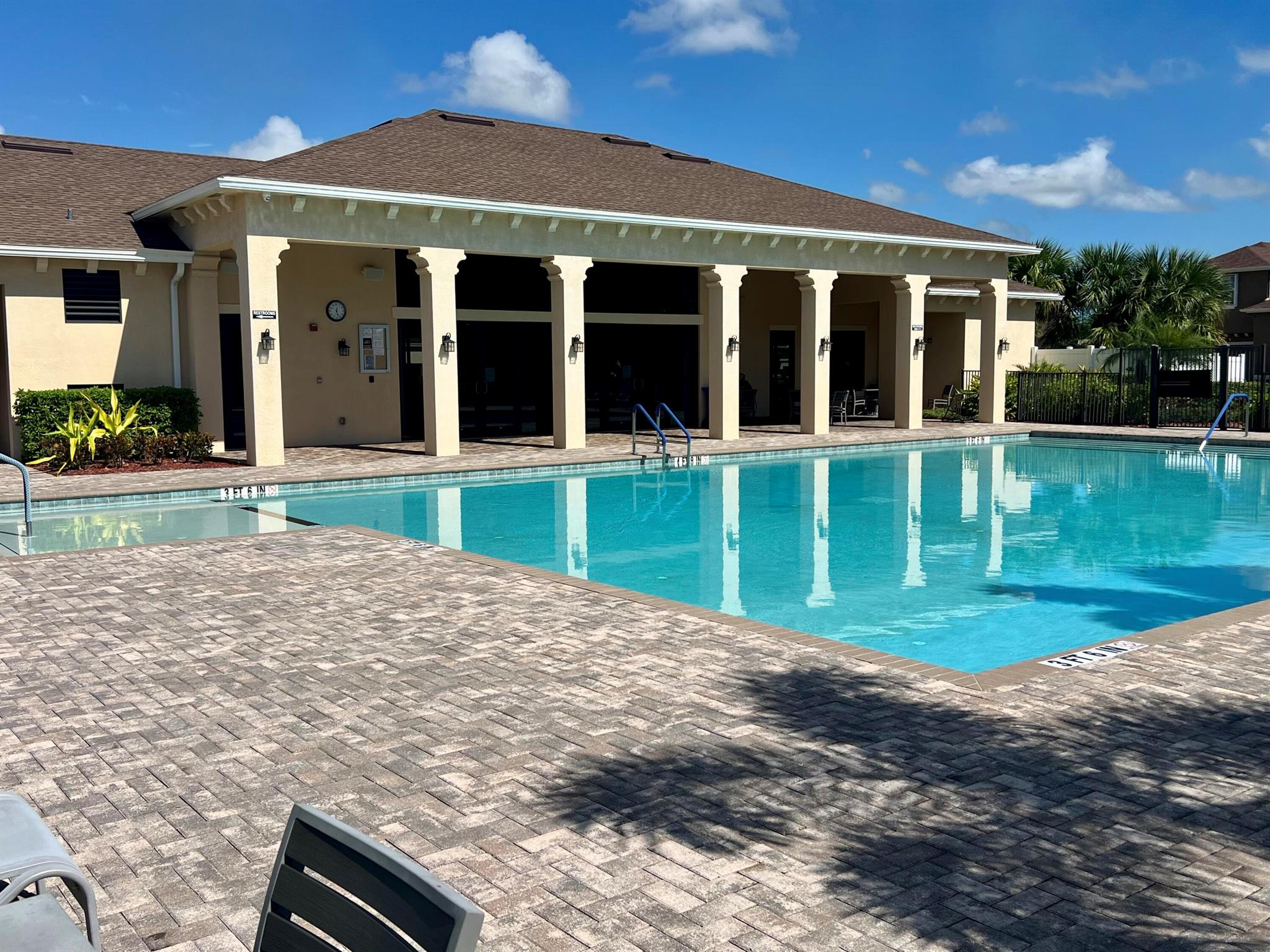 VERONA TRACE SUB & THE VI - Residential