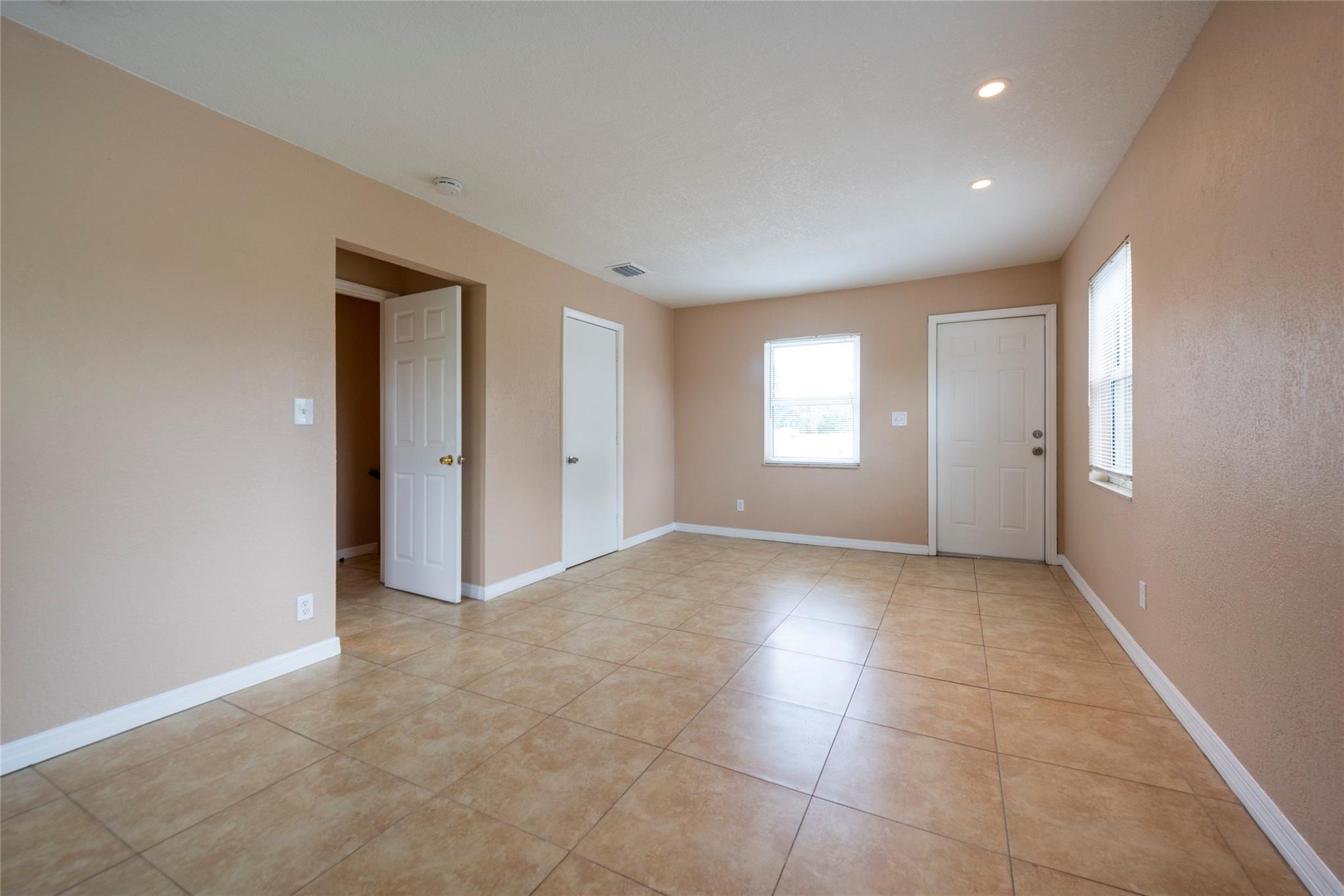 Progresso 2-18 D - Residential Lease