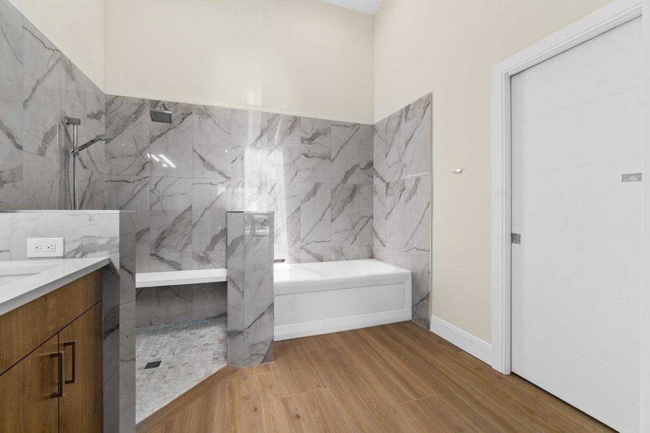 BERMUDA ISLE AT ABERDEEN - Residential