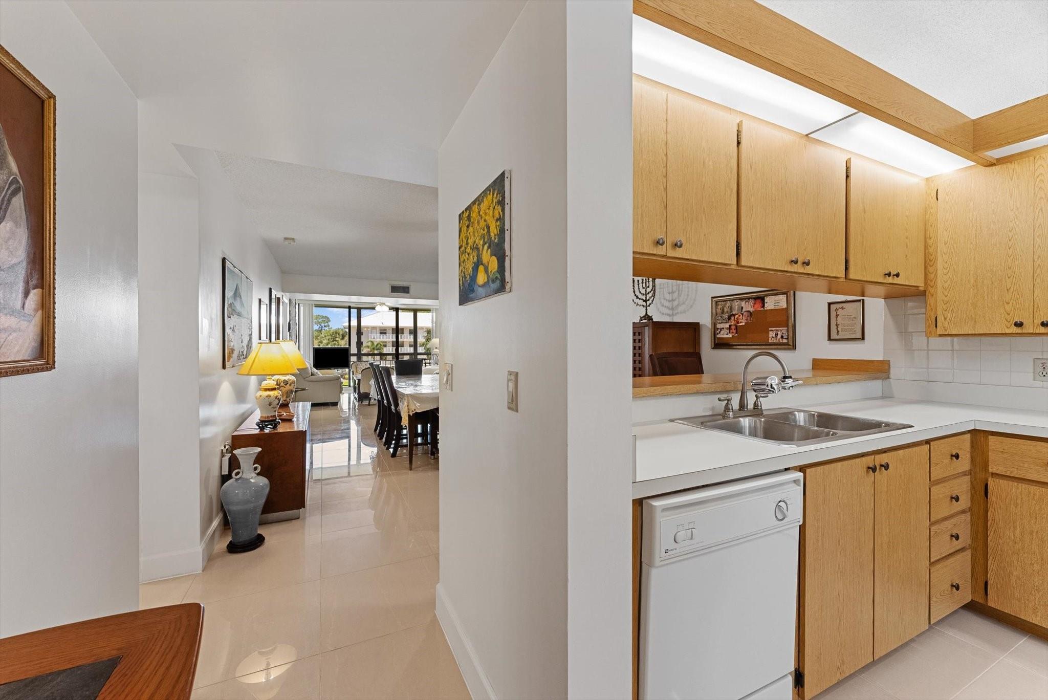 6217 Balboa Circle 305