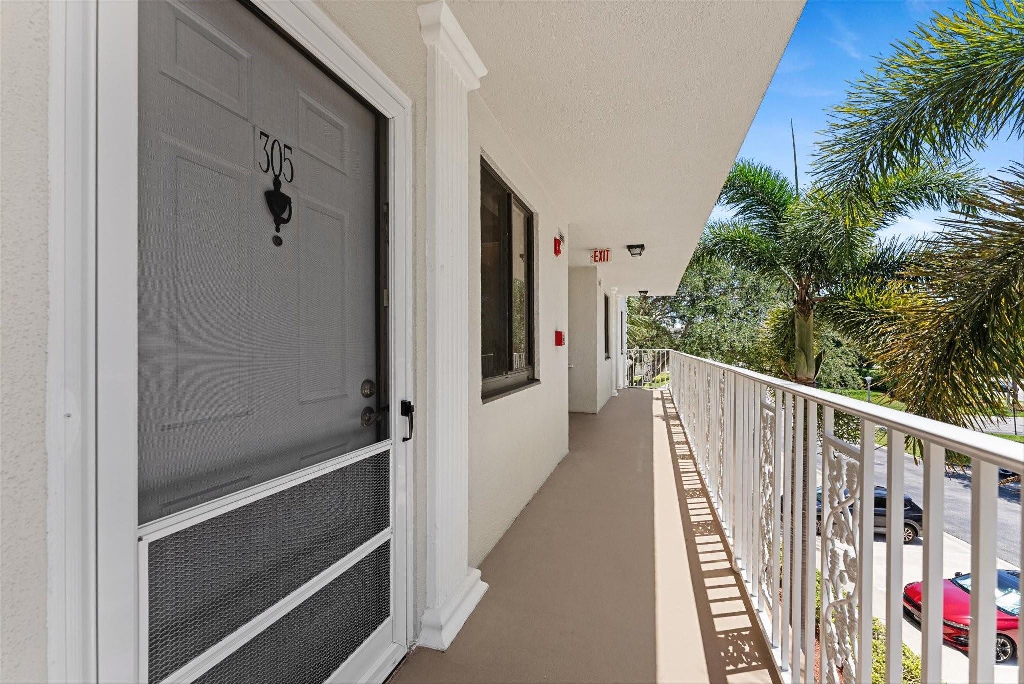 6217 Balboa Circle 305