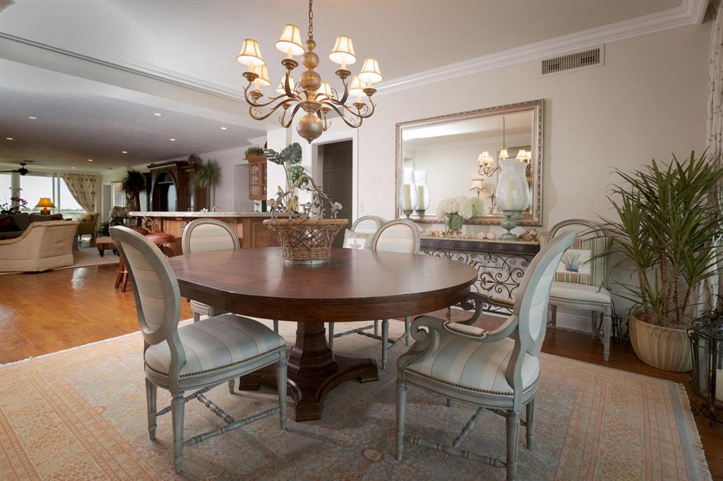 VILLAS INC - Residential