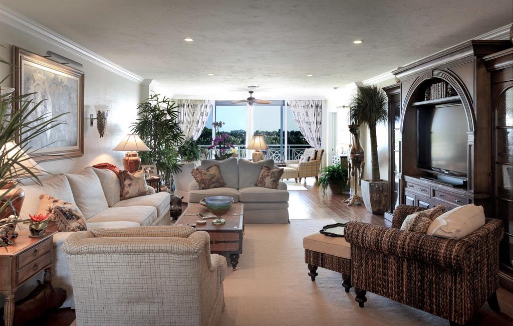 VILLAS INC - Residential