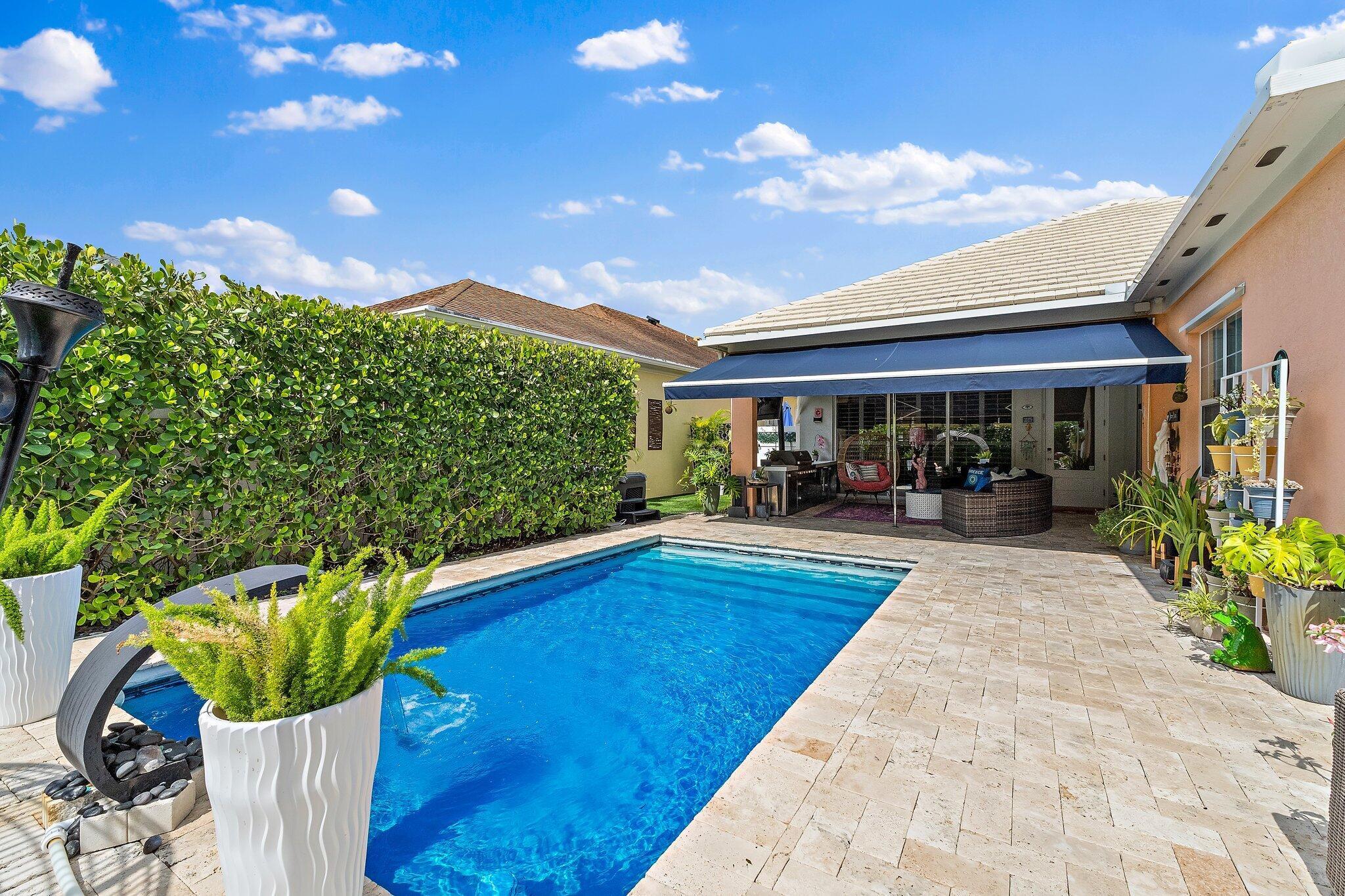231 Caravelle Drive