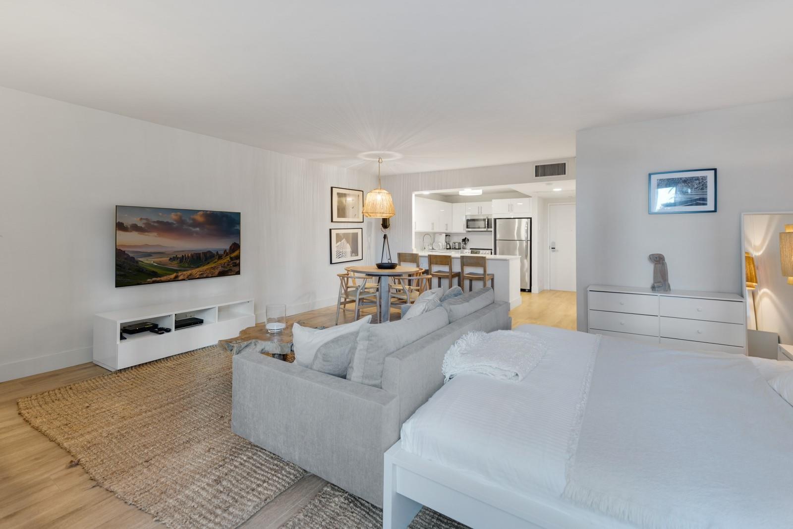 Roney Palace - Residential