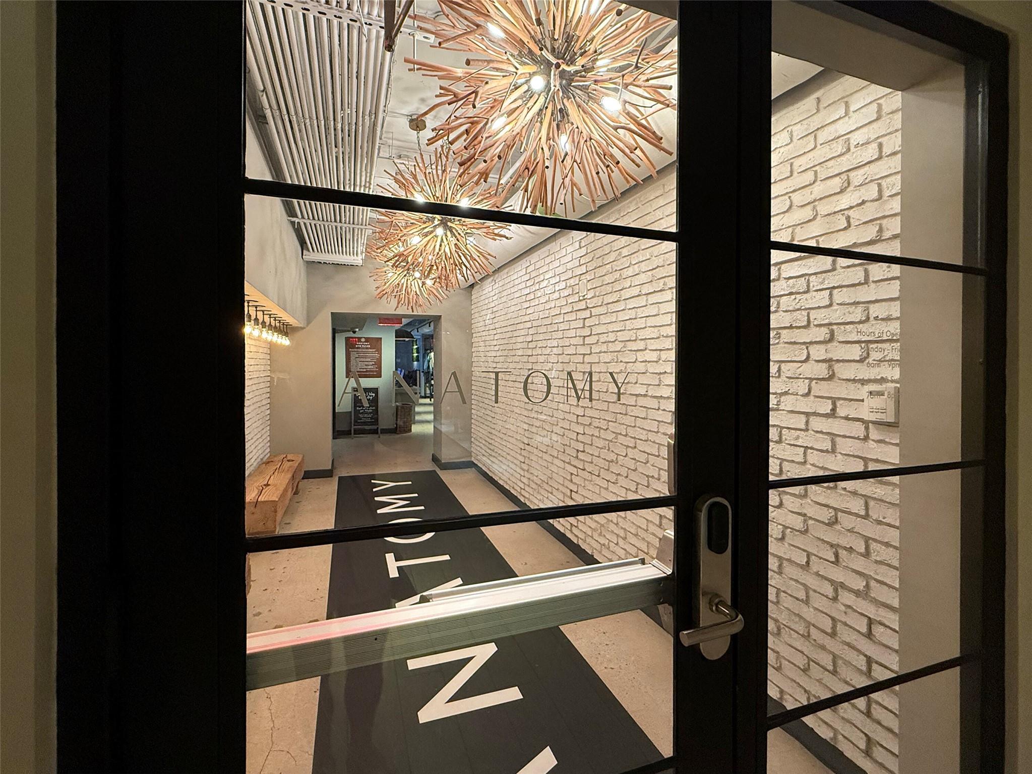 Roney Palace - Residential