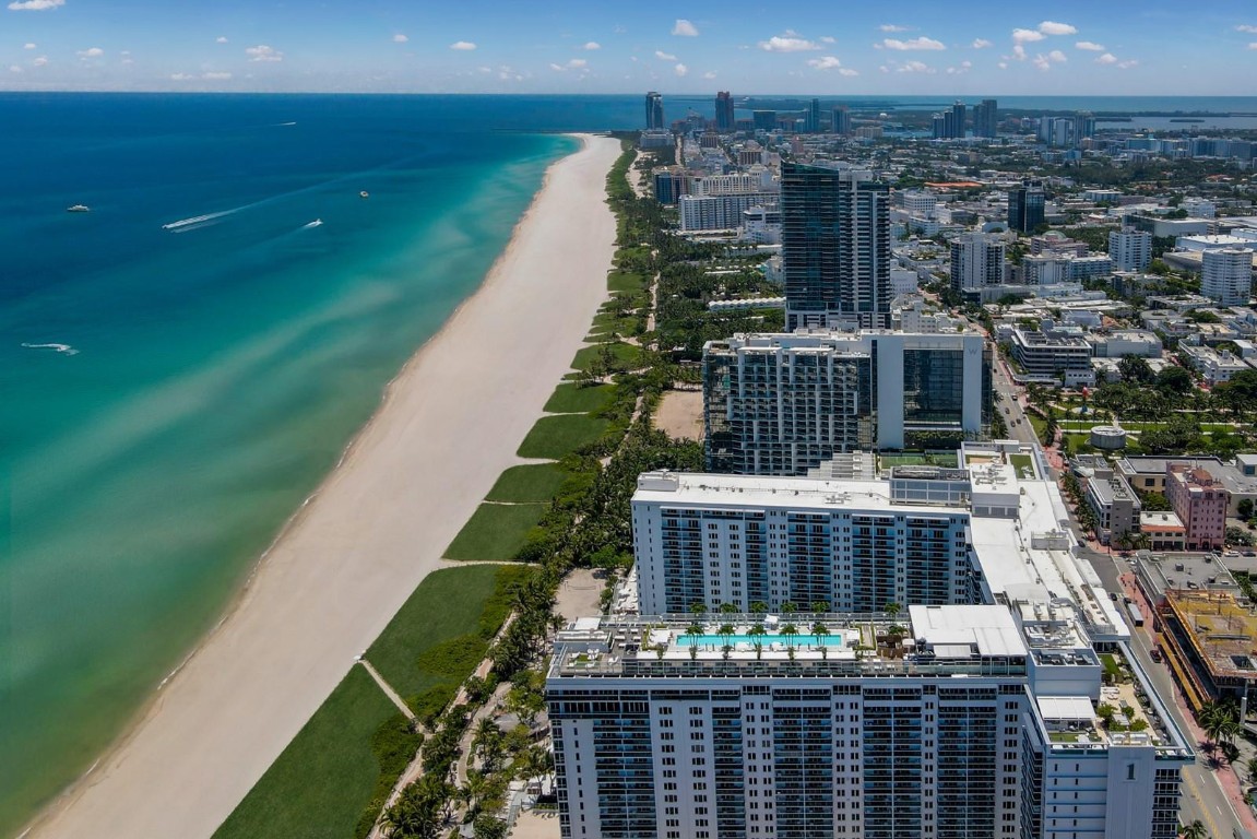 Roney Palace - Residential