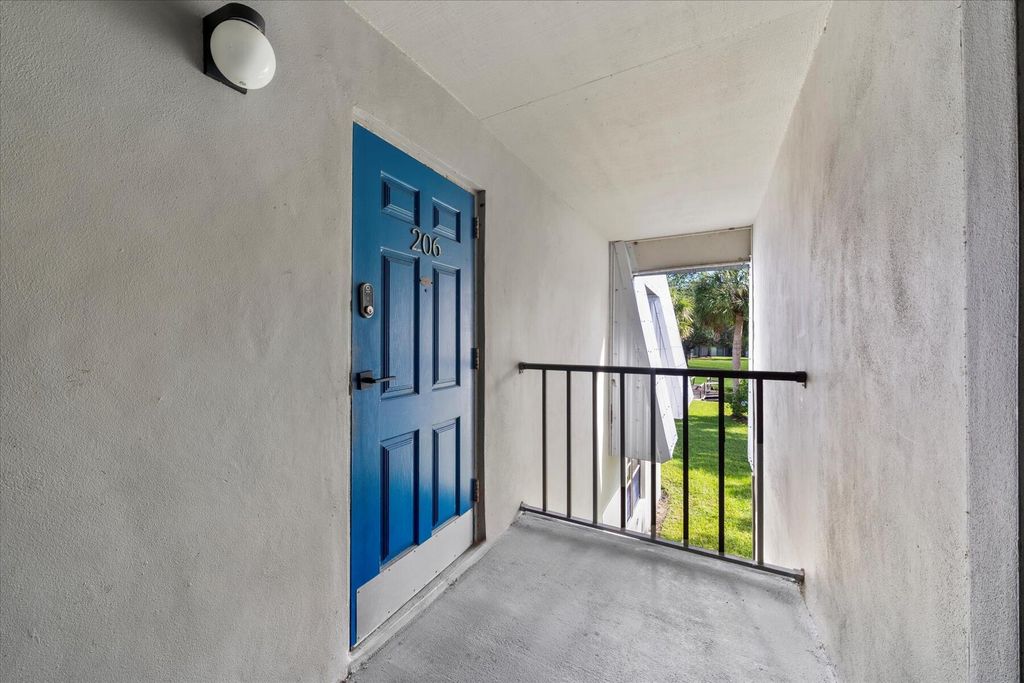 Photo of 2516 S 19th Street #206, Fort Pierce, FL 34982 (MLS # R11084669)