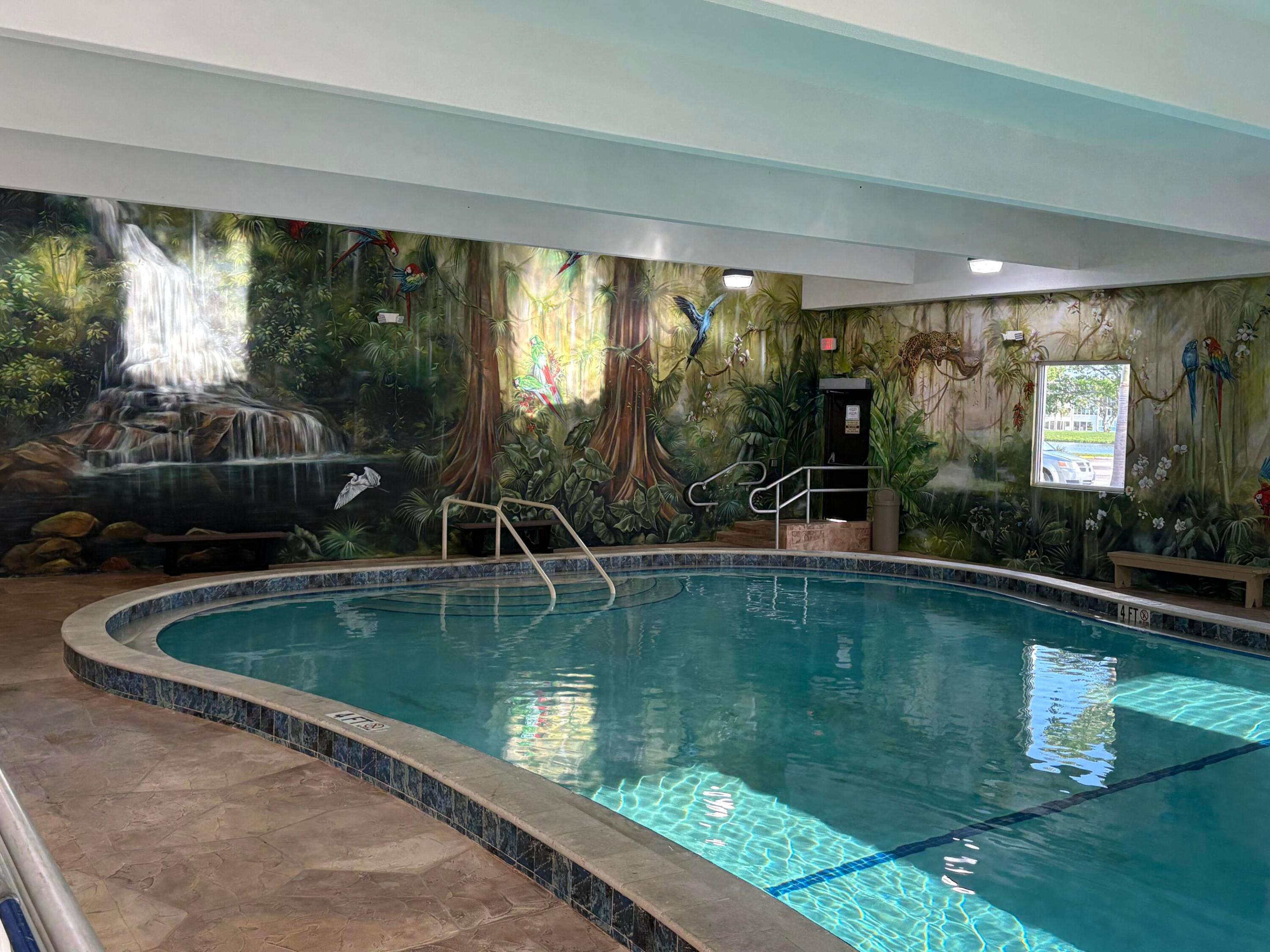 SUSSEX CONDO - Residential