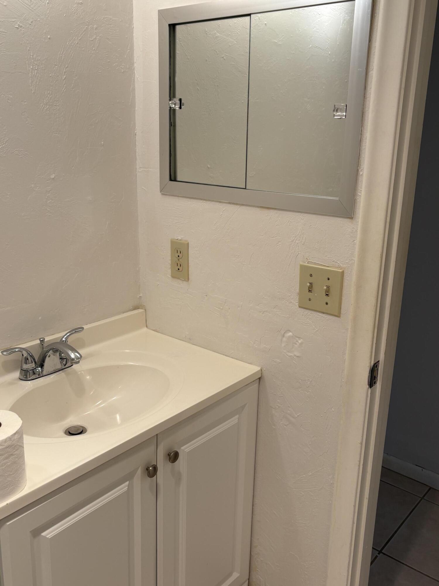 SUSSEX CONDO - Residential