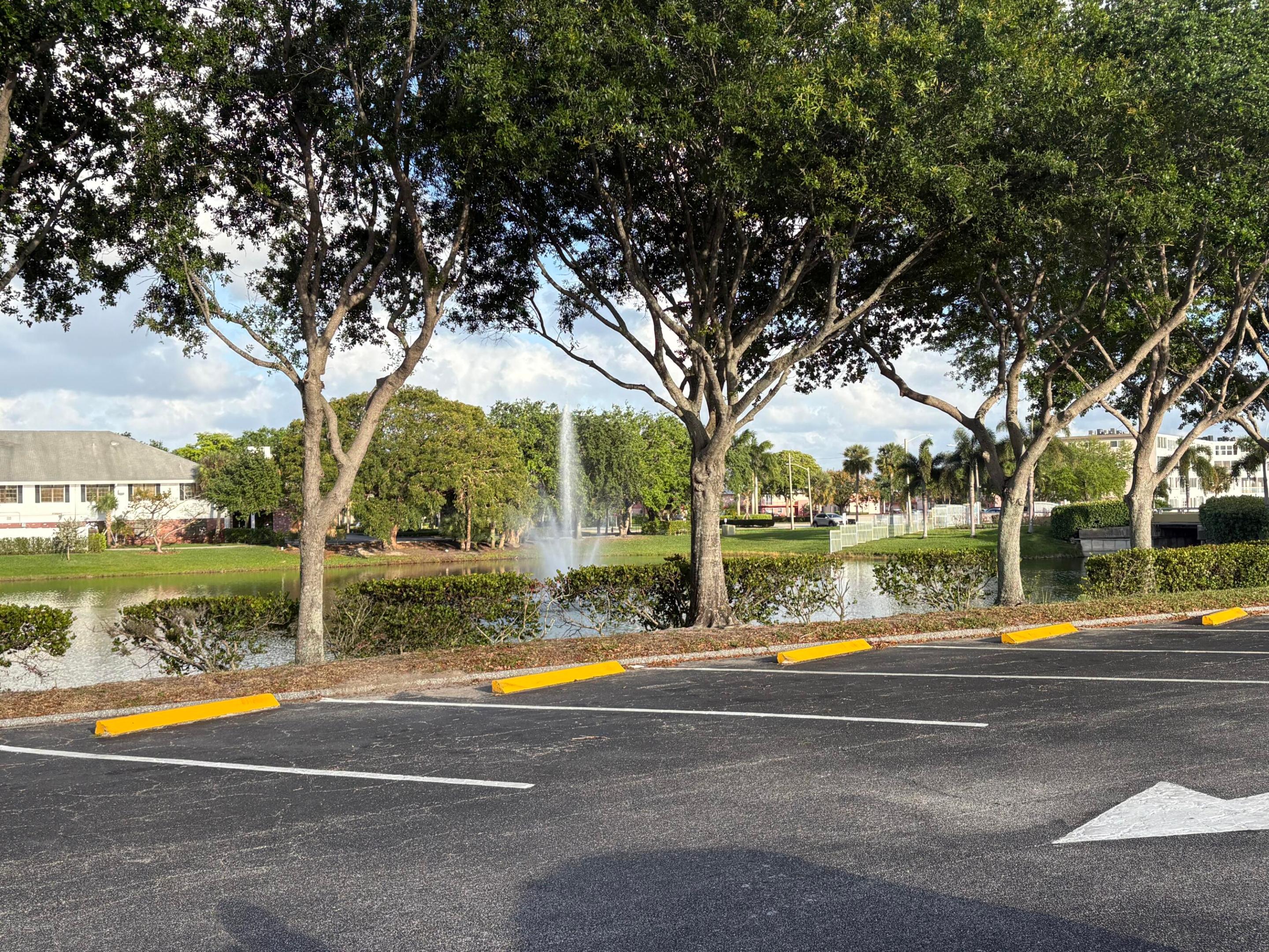 SUSSEX CONDO - Residential