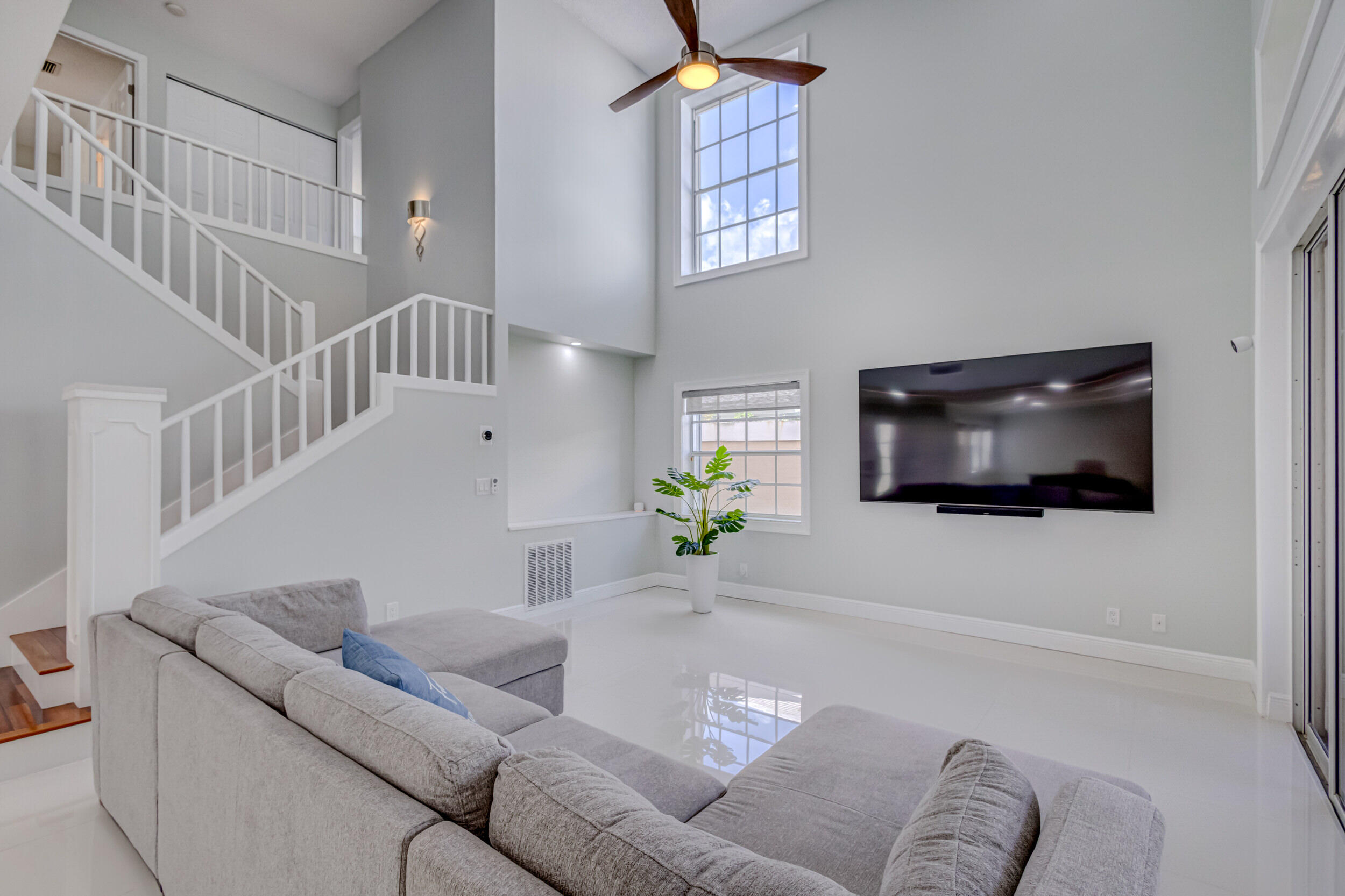 BARCLAY CLUB AT PGA NATL - Residential Lease