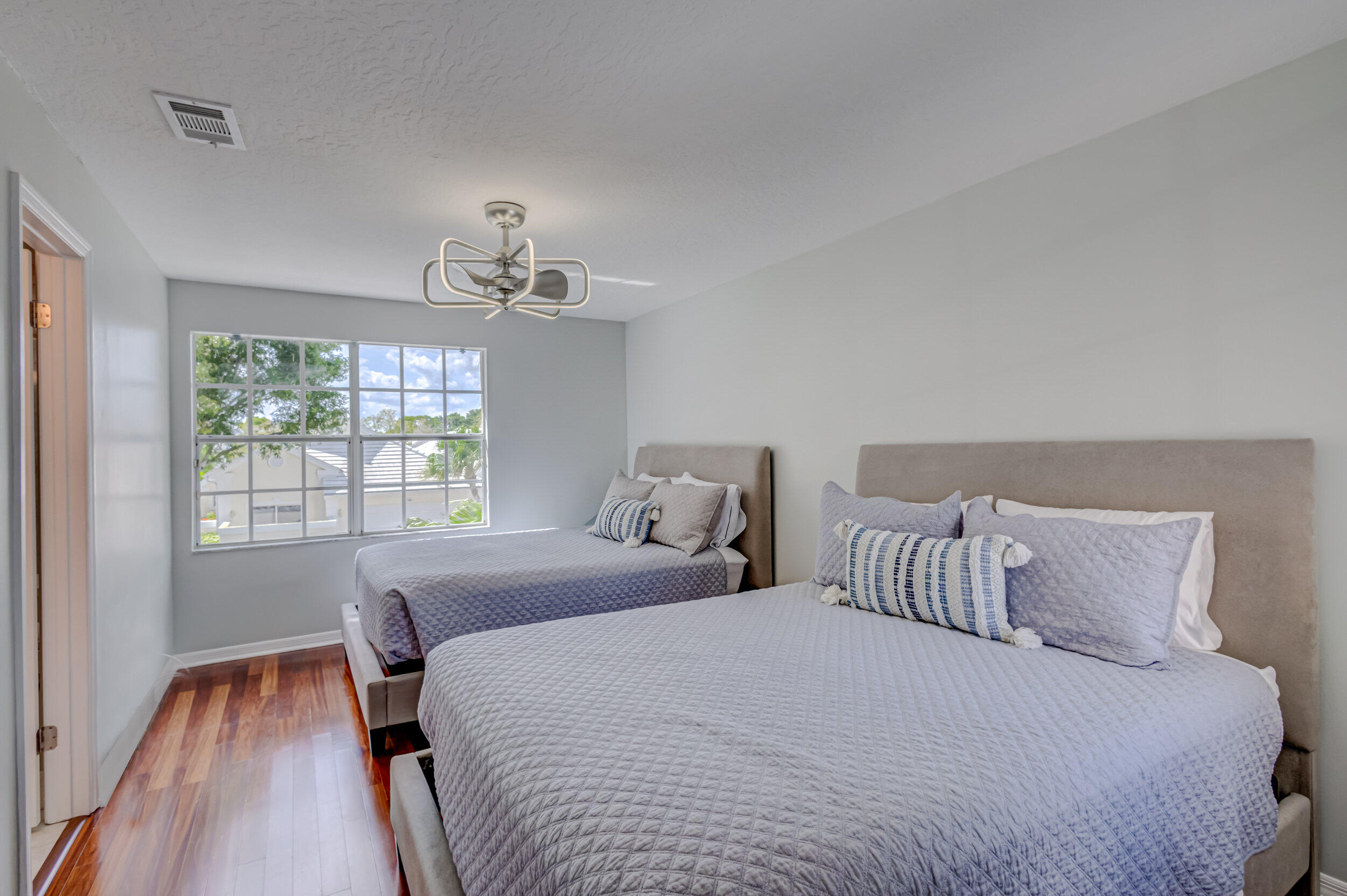 BARCLAY CLUB AT PGA NATL - Residential Lease