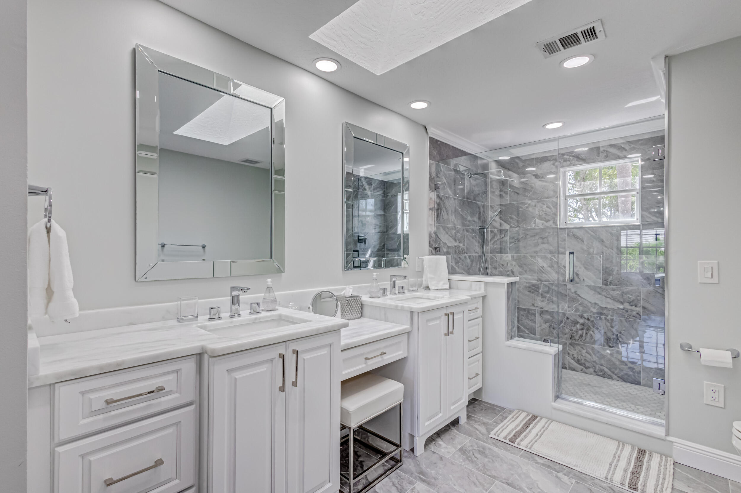 BARCLAY CLUB AT PGA NATL - Residential Lease