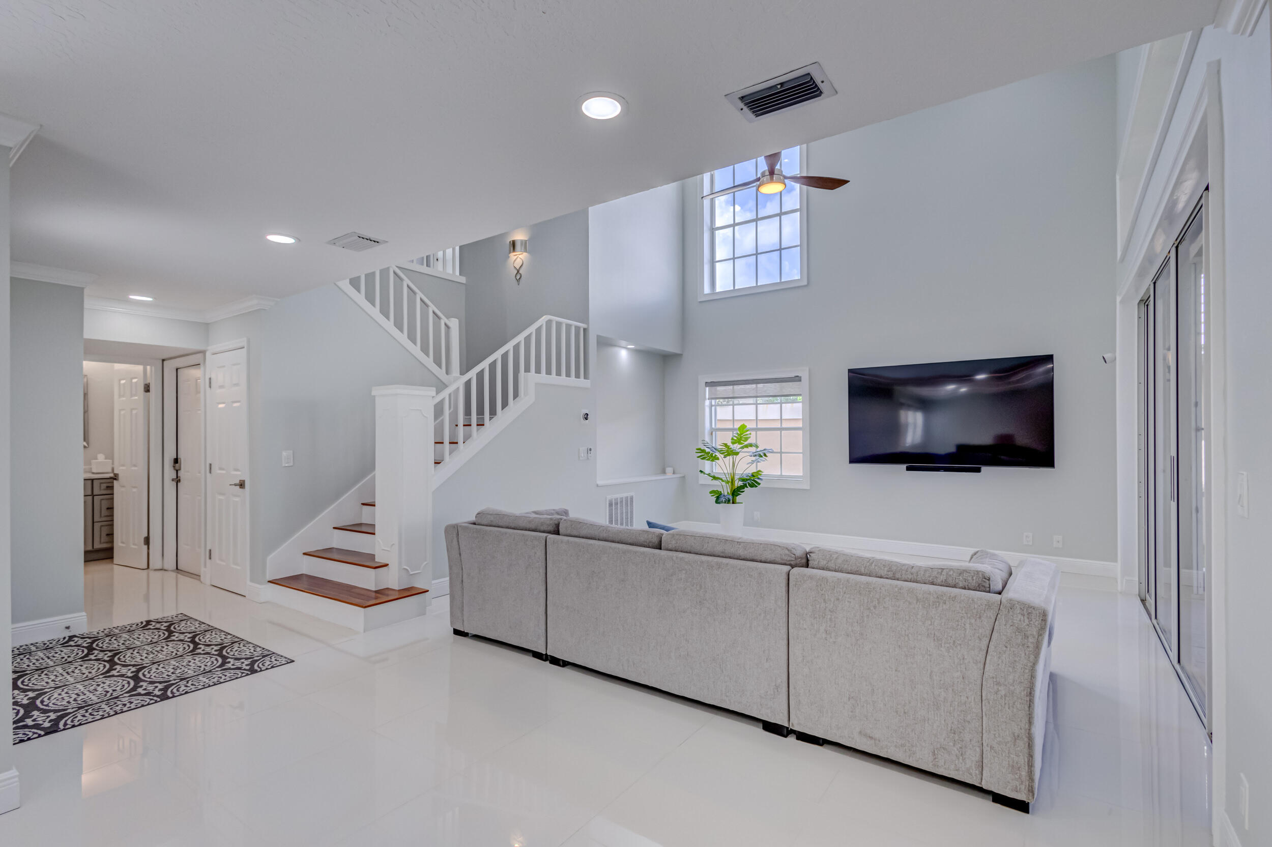 BARCLAY CLUB AT PGA NATL - Residential Lease