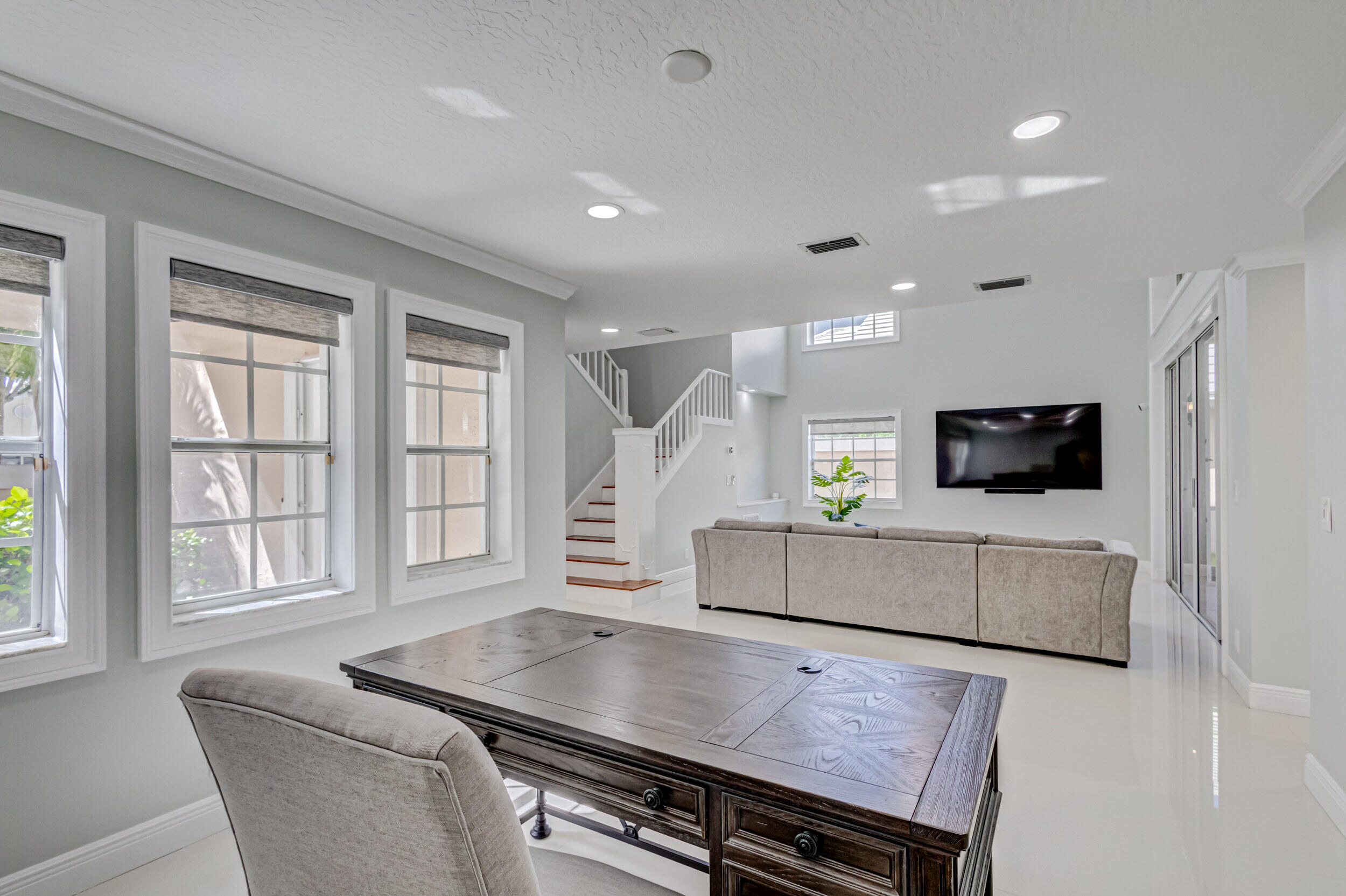 BARCLAY CLUB AT PGA NATL - Residential Lease