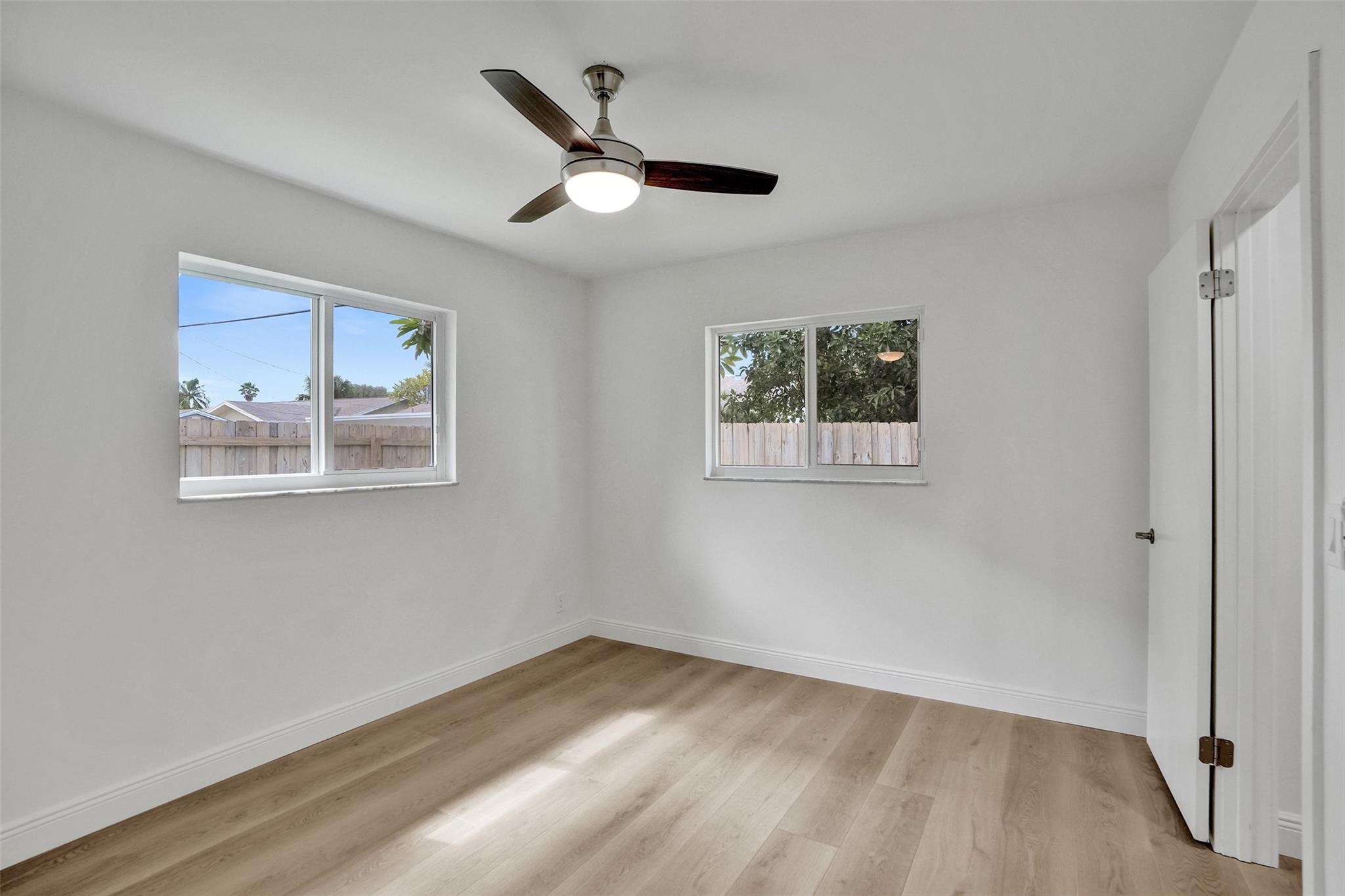 TROPIC PALMS 1 - Residential