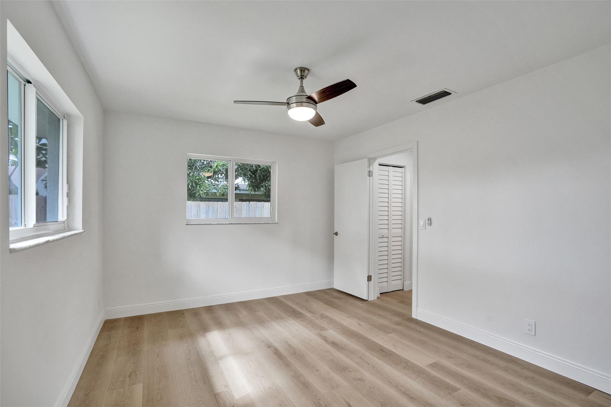 TROPIC PALMS 1 - Residential