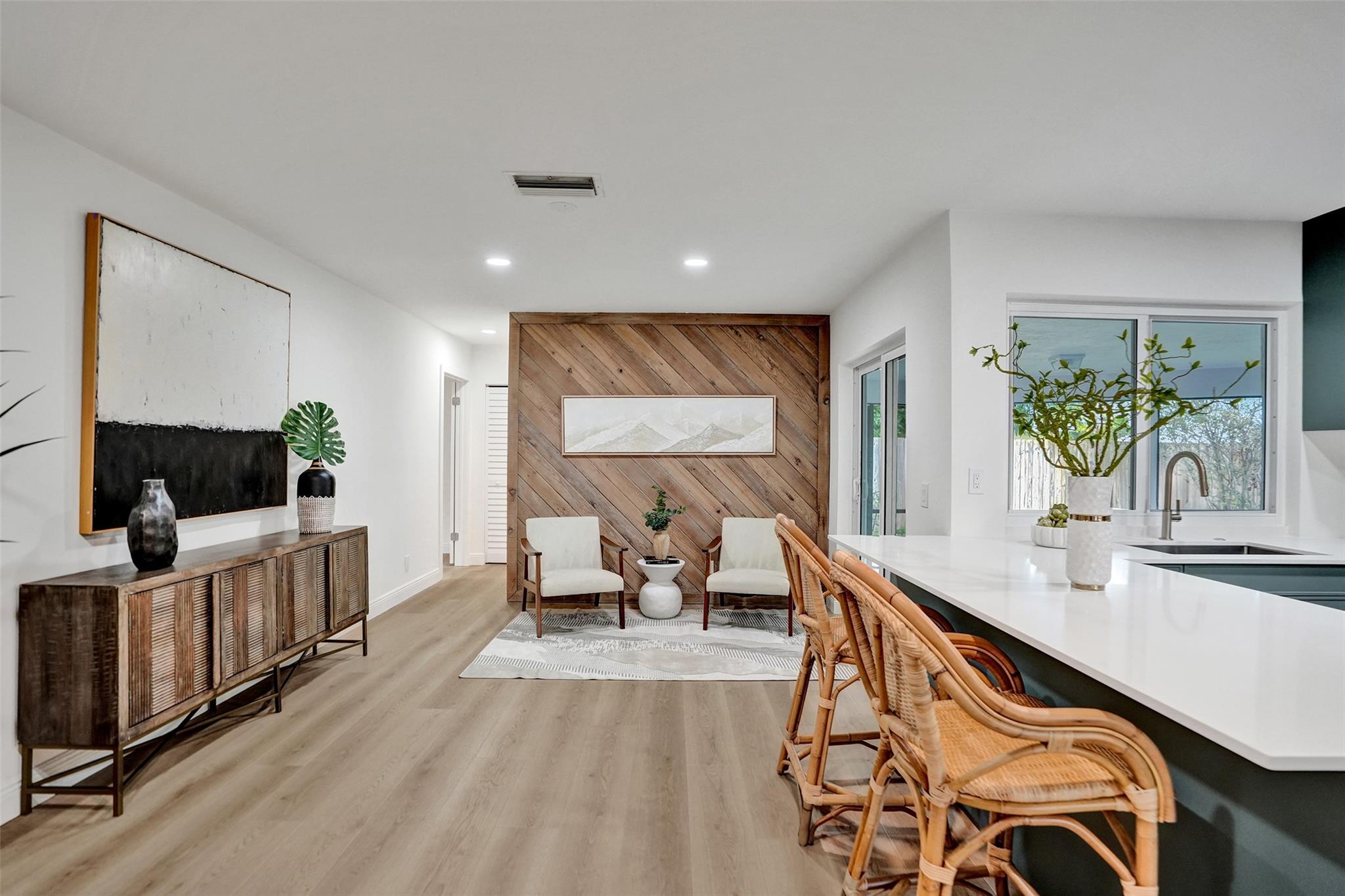 TROPIC PALMS 1 - Residential