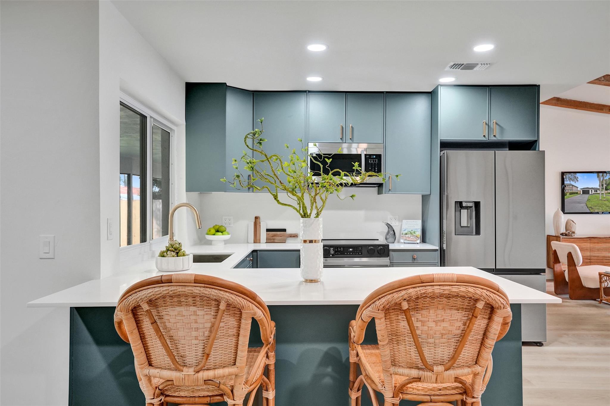 TROPIC PALMS 1 - Residential