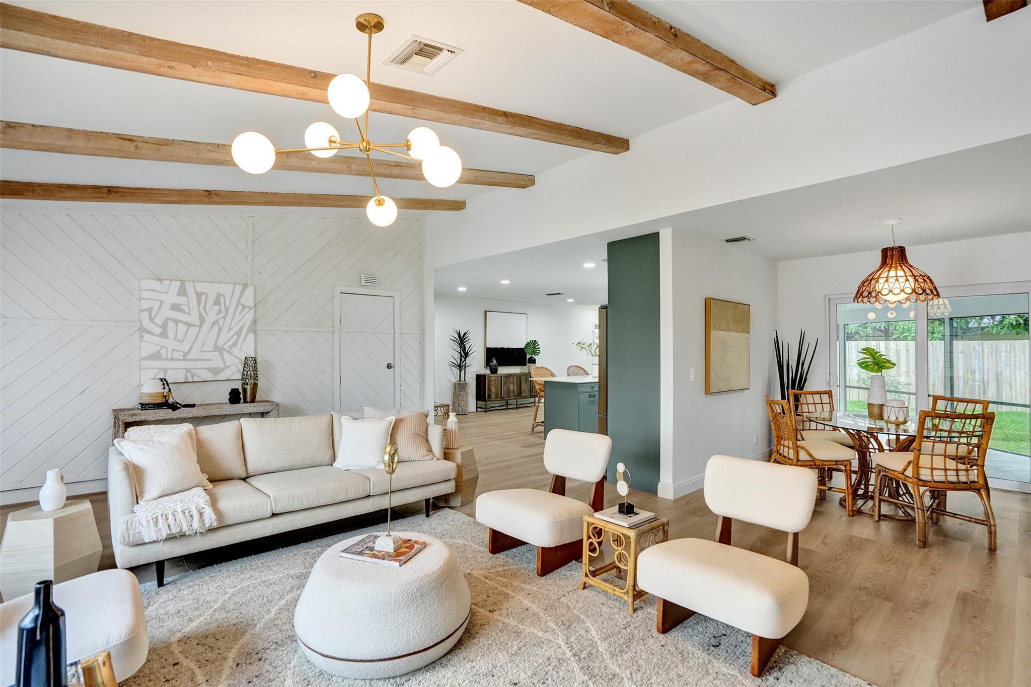 TROPIC PALMS 1 - Residential