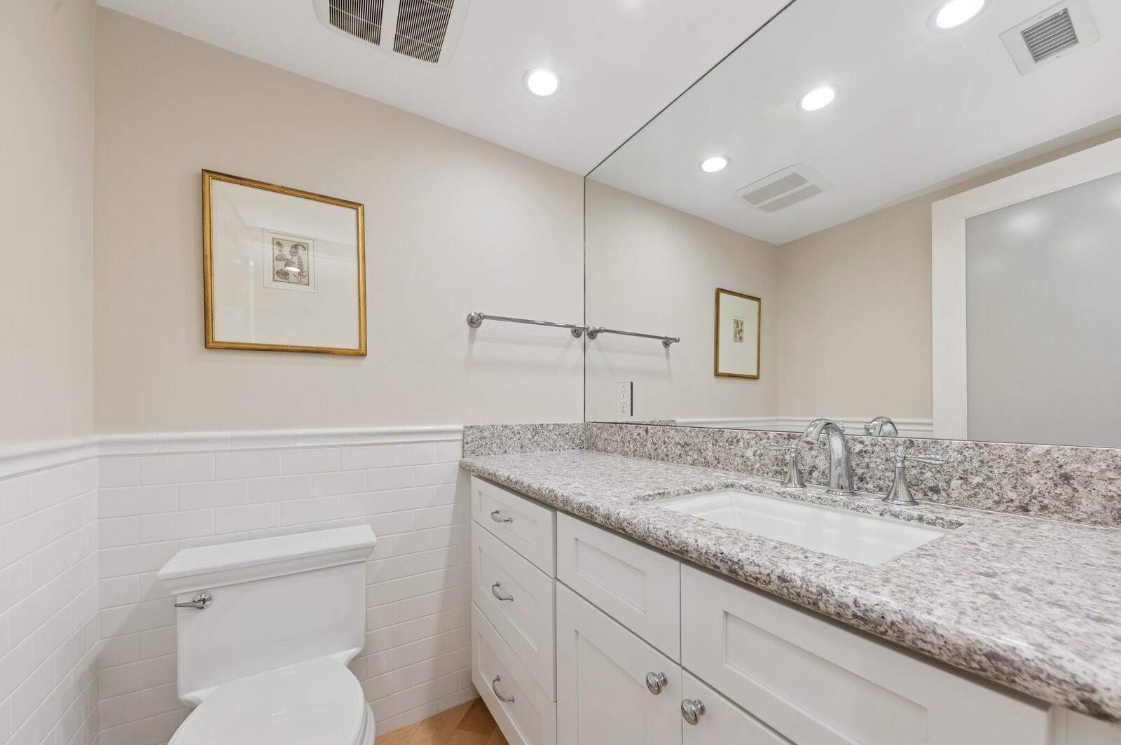 TIARA CONDO - Residential