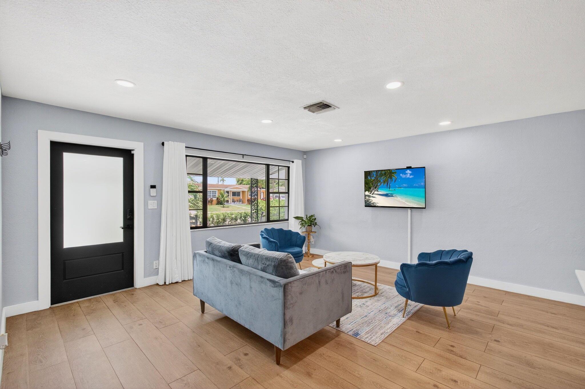 826 Cochran Drive