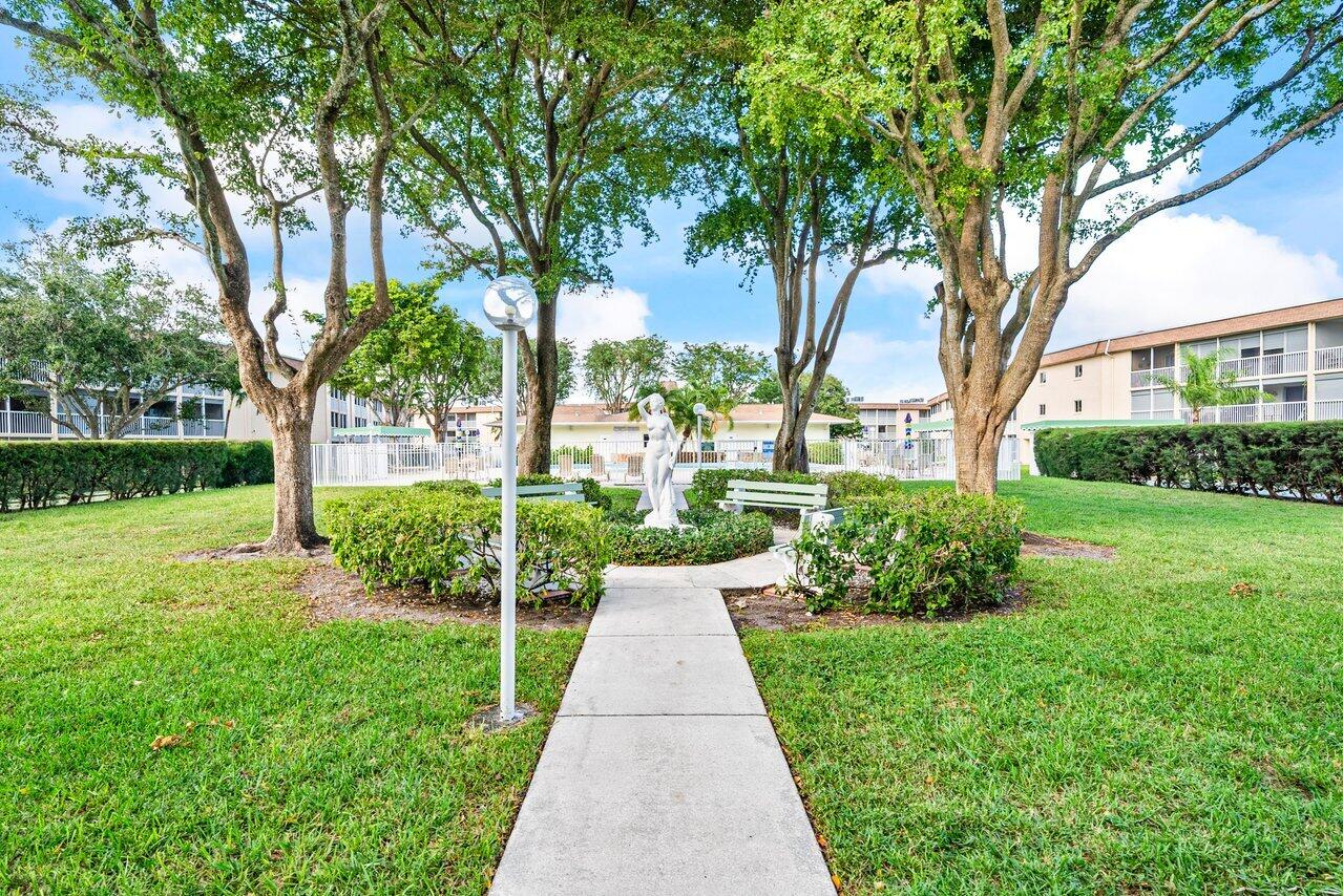 VILLAGE GREEN SUSSEX CONDO - Residential