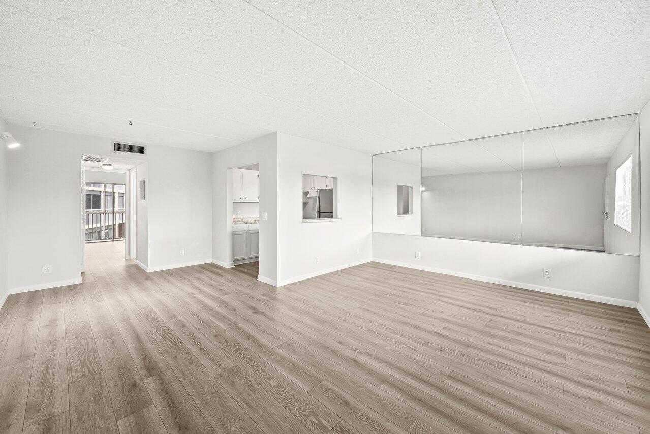 View photos, virtual tours, details... 300 Village Green Circle S 206