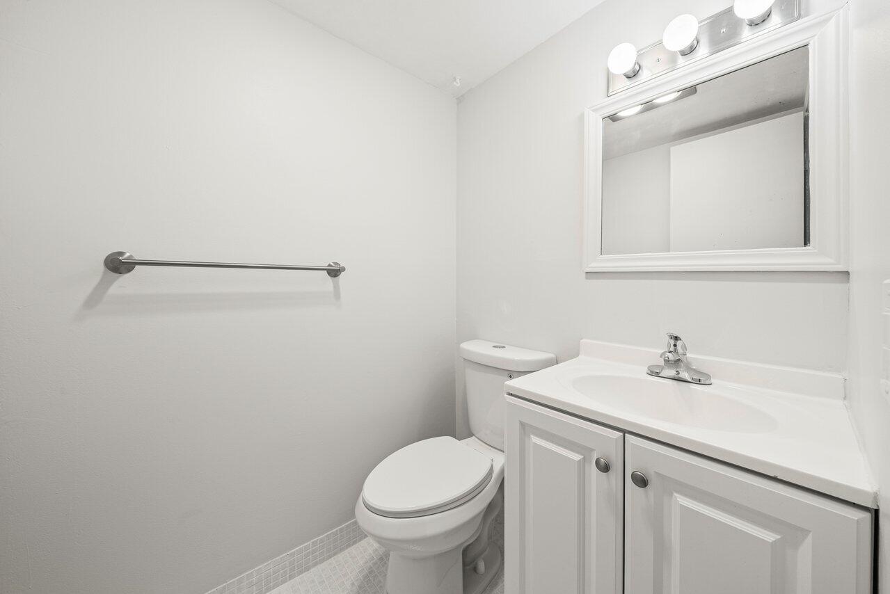 VILLAGE GREEN SUSSEX CONDO - Residential