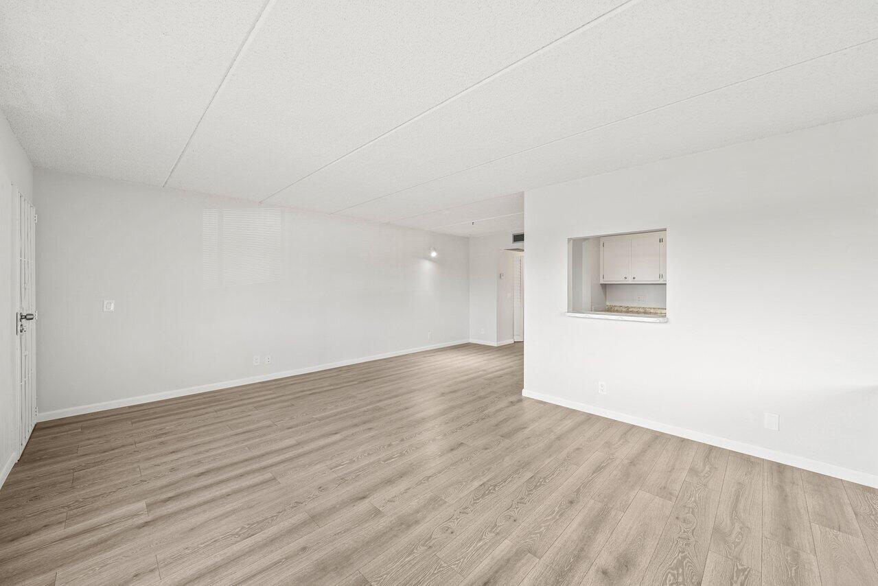 View photos, virtual tours, details... 300 Village Green Circle S 206