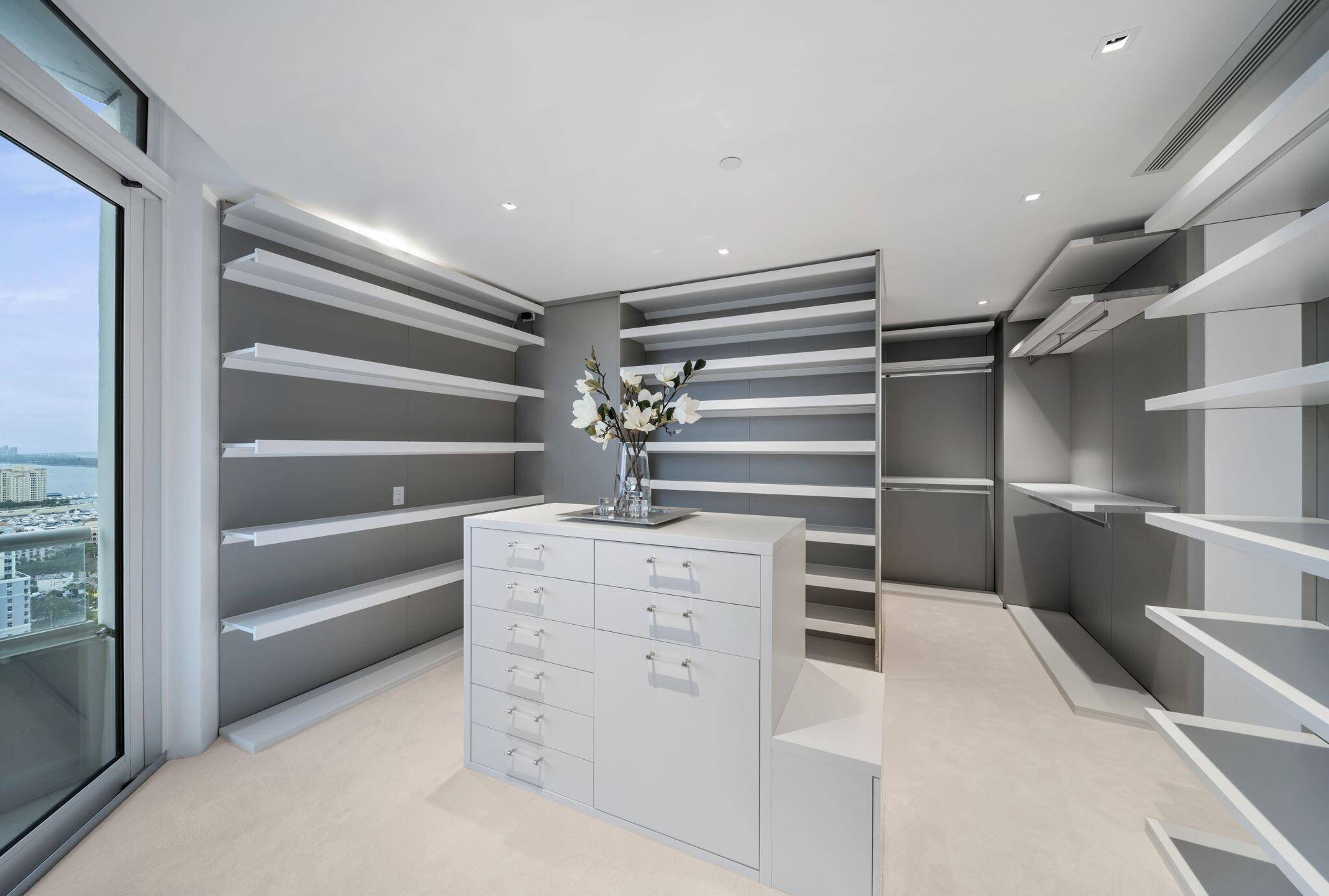 PLAZA OF THE PALM BEACHES - Residential