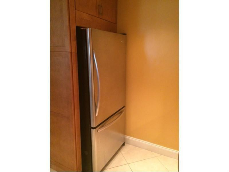 Bay Colony Club Bldg #16 - Residential