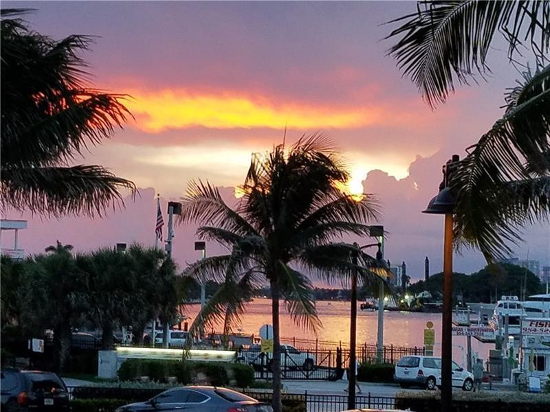 Bay Colony Club Bldg #16 - Residential