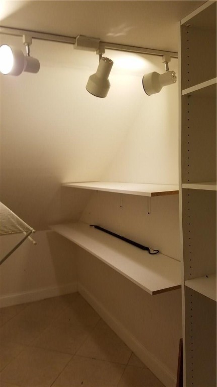 Bay Colony Club Bldg #16 - Residential