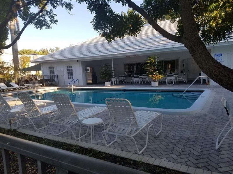 Bay Colony Club Bldg #16 - Residential