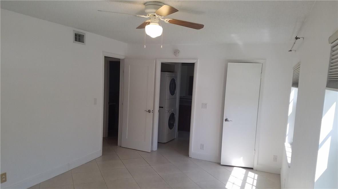 Bay Colony Club Bldg #16 - Residential