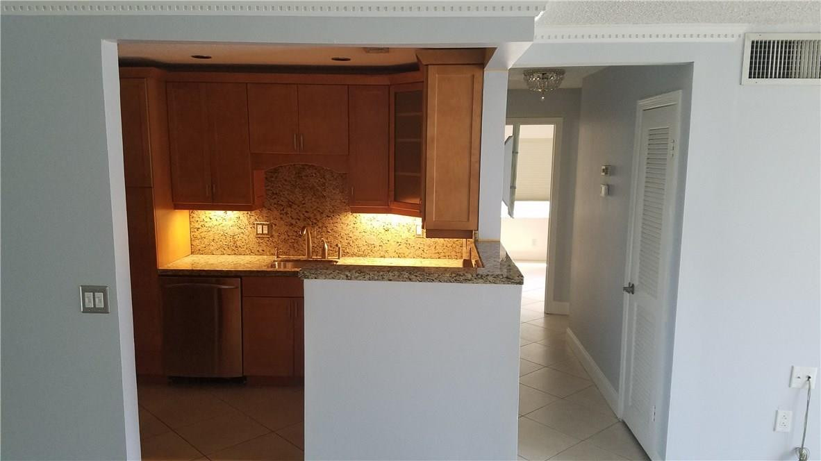 Bay Colony Club Bldg #16 - Residential