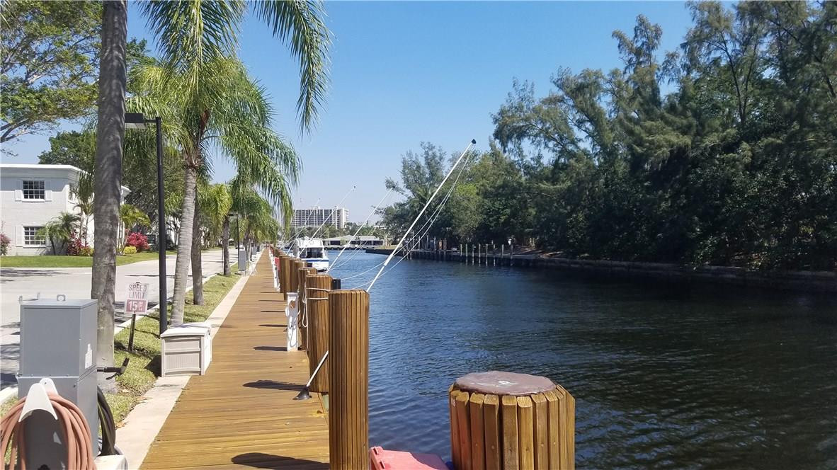 Bay Colony Club Bldg #16 - Residential