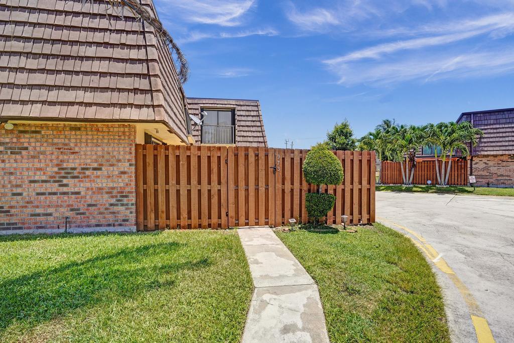 Properties 973 Springdale Circle 97-C