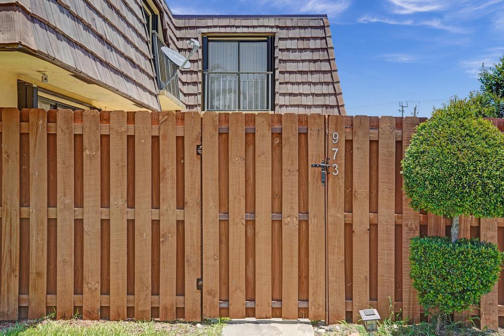 Properties 973 Springdale Circle 97-C