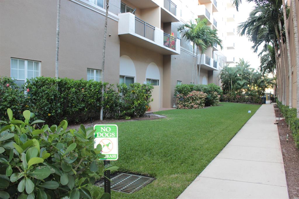 MONTECITO PALM BEACH CONDO - Residential