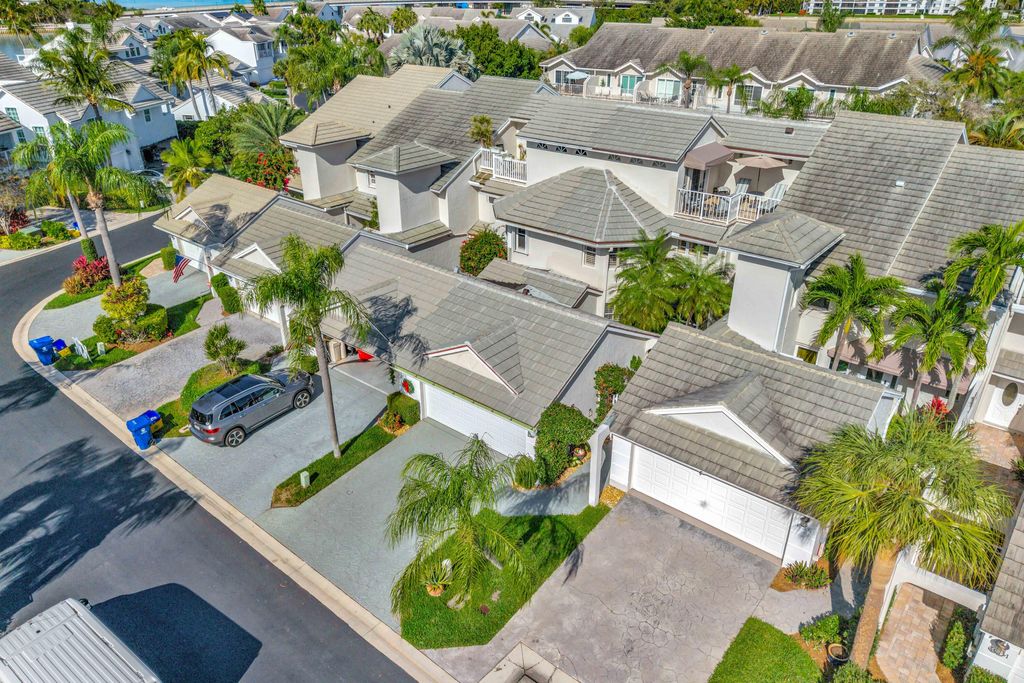 Photo of 1000 N Us Highway 1 #658, Jupiter, FL 33477 (MLS # B26000407)